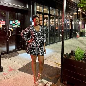 Meet your Posher, Monique
